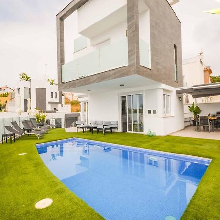 Villa Antonio Pulga 네르하 외부 사진