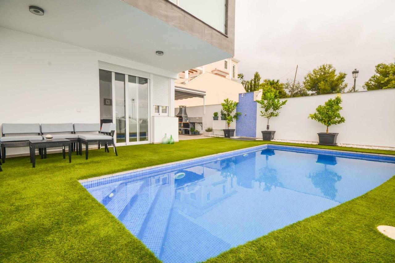Villa Antonio Pulga 네르하 외부 사진